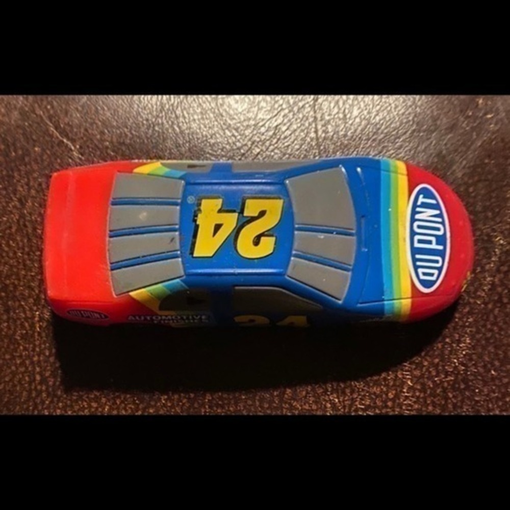 Jeff Gordan 24 Car Bottle Opener Magnet‎